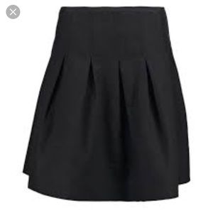 *2 for $20!* Gap Black Pleated Skirt Sz 2